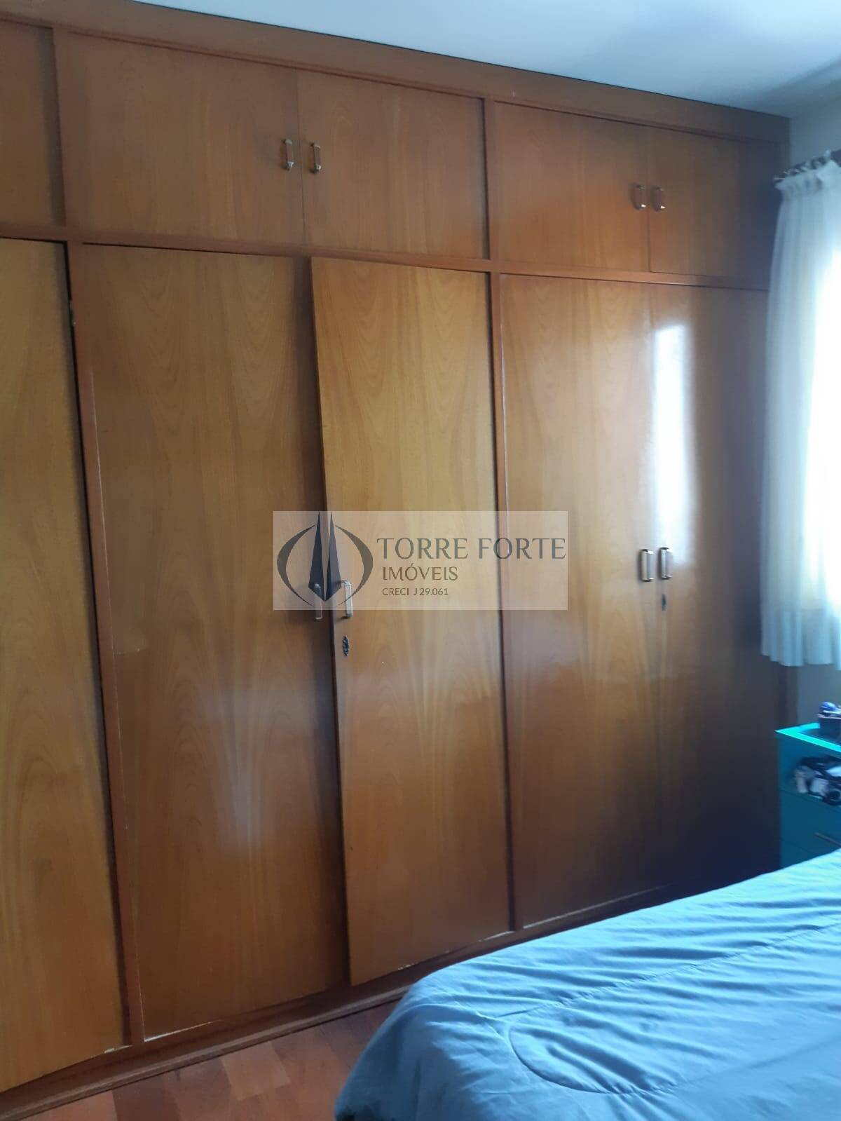 Apartamento à venda com 3 quartos, 104m² - Foto 2