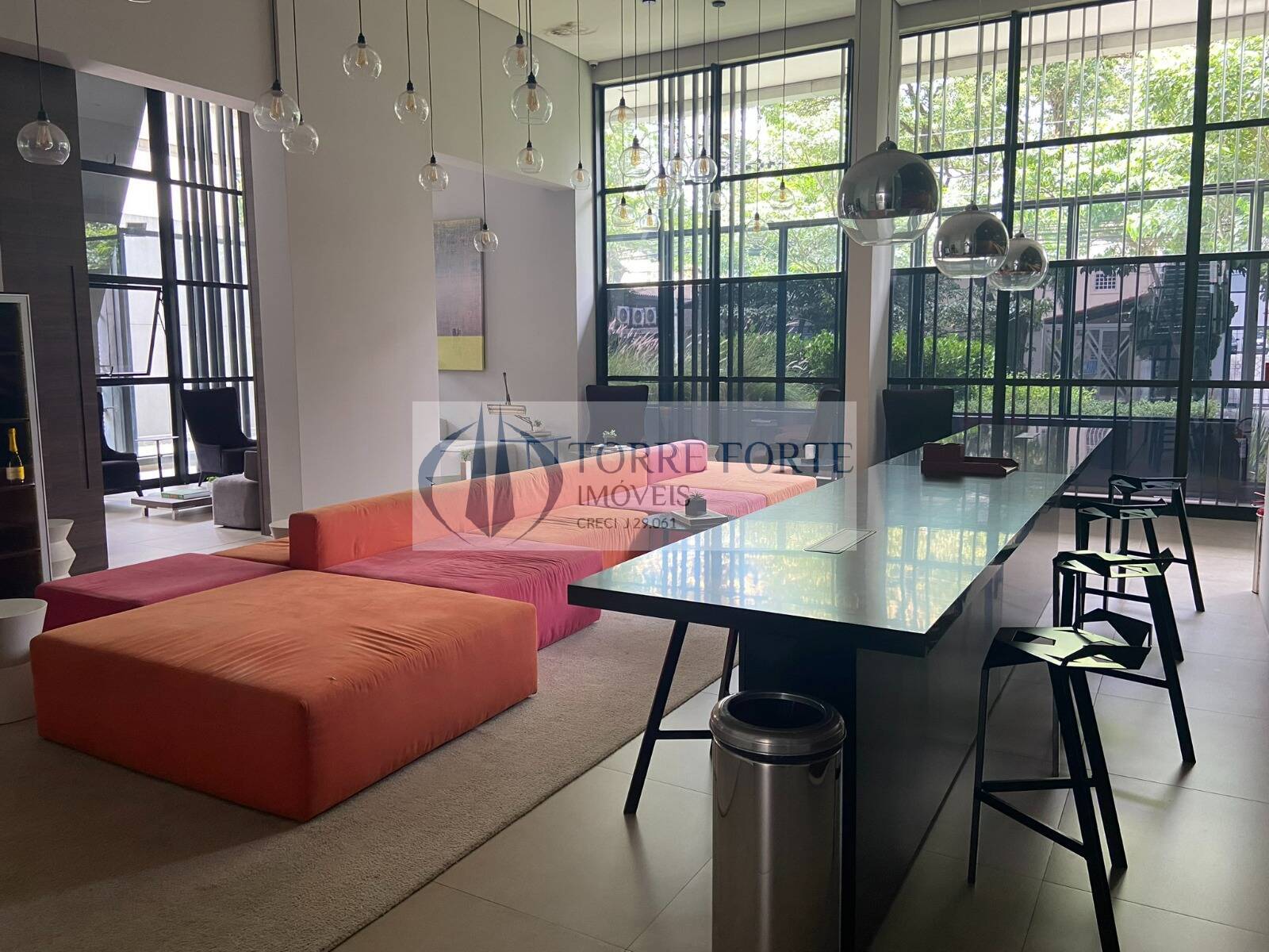 Apartamento à venda com 1 quarto, 45m² - Foto 26