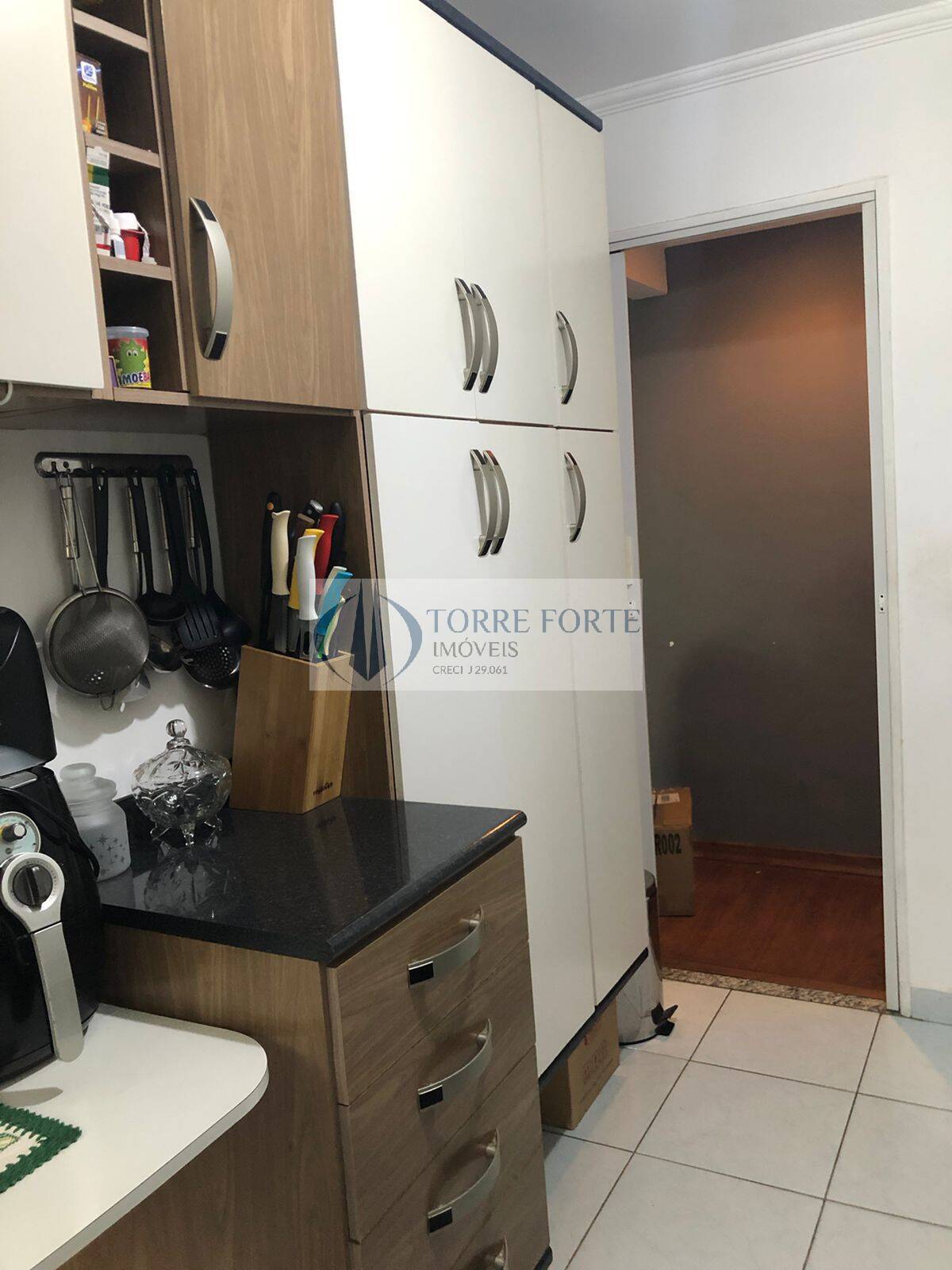 Apartamento à venda com 2 quartos, 50m² - Foto 2