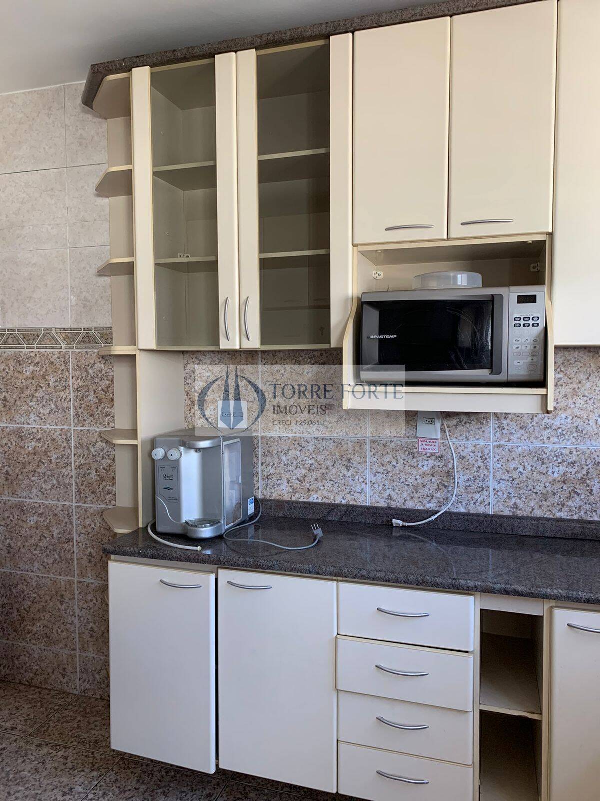 Apartamento à venda com 3 quartos, 96m² - Foto 10