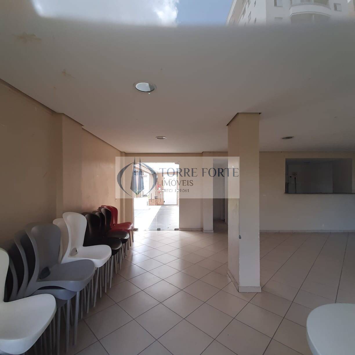 Apartamento à venda com 2 quartos, 60m² - Foto 19