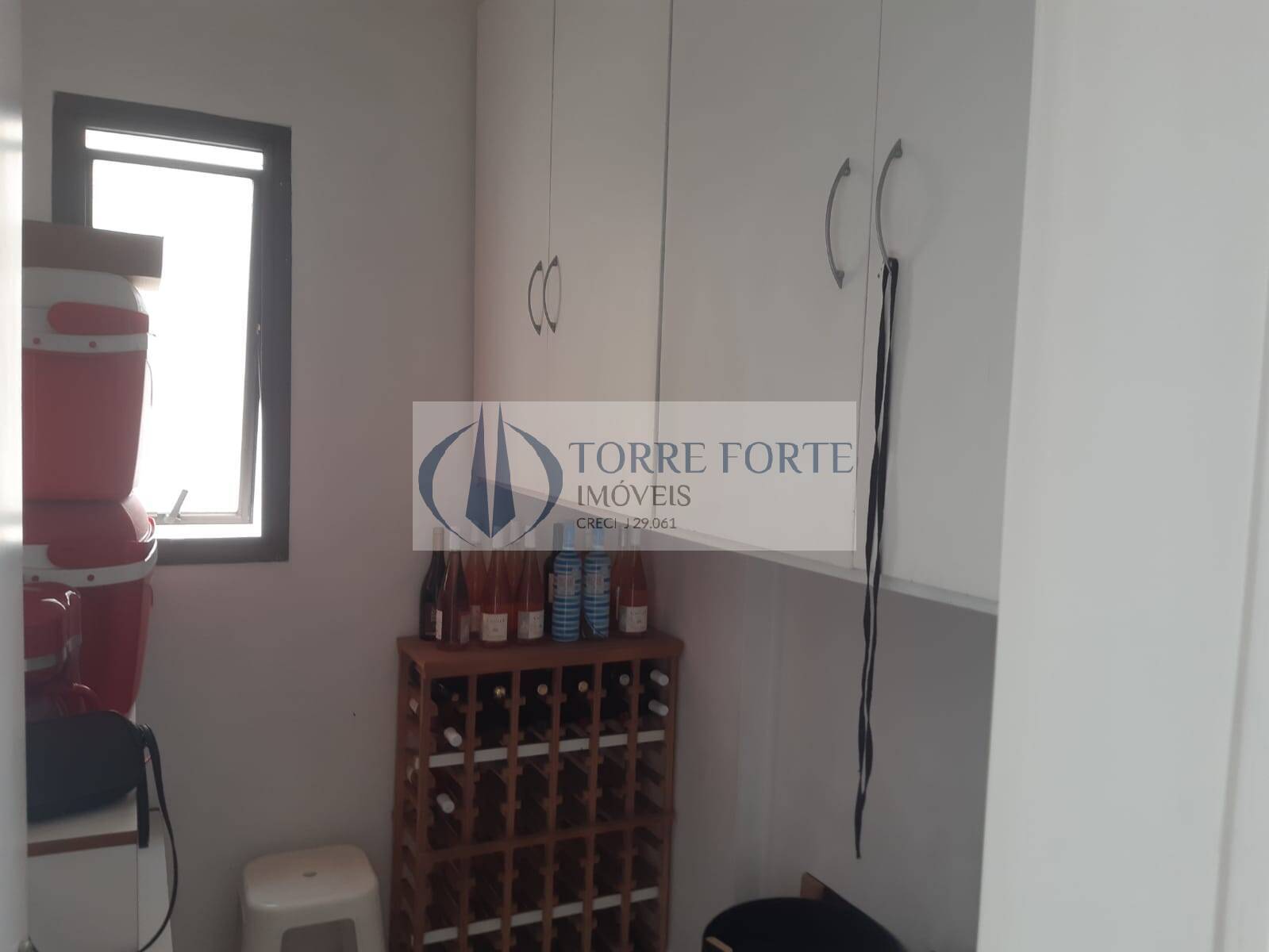 Apartamento à venda com 4 quartos, 183m² - Foto 28