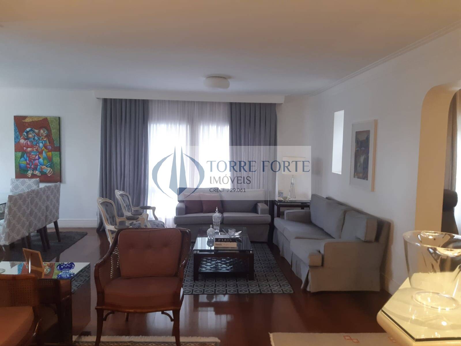 Apartamento à venda com 4 quartos, 183m² - Foto 1