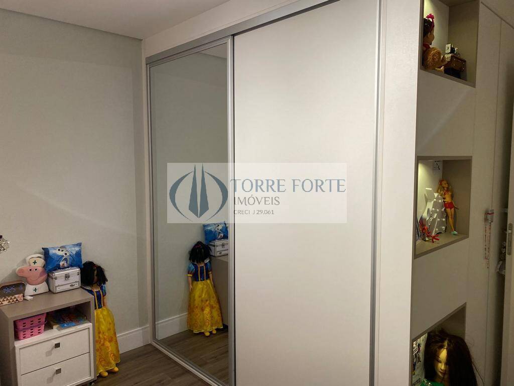 Apartamento à venda com 3 quartos, 192m² - Foto 5