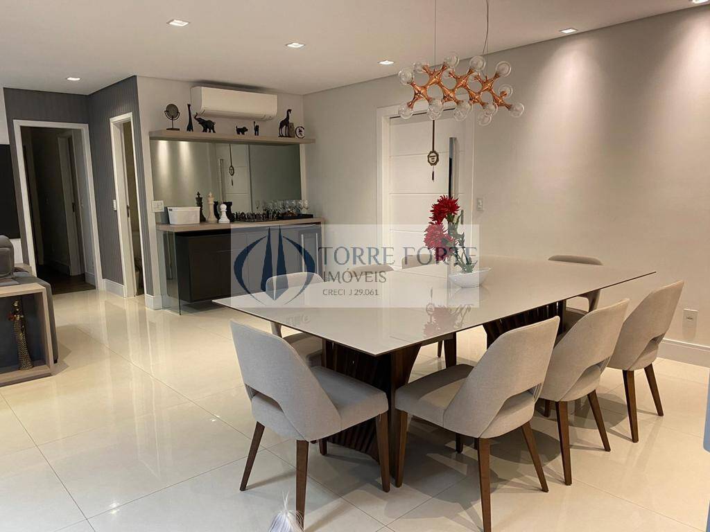 Apartamento à venda com 3 quartos, 192m² - Foto 10