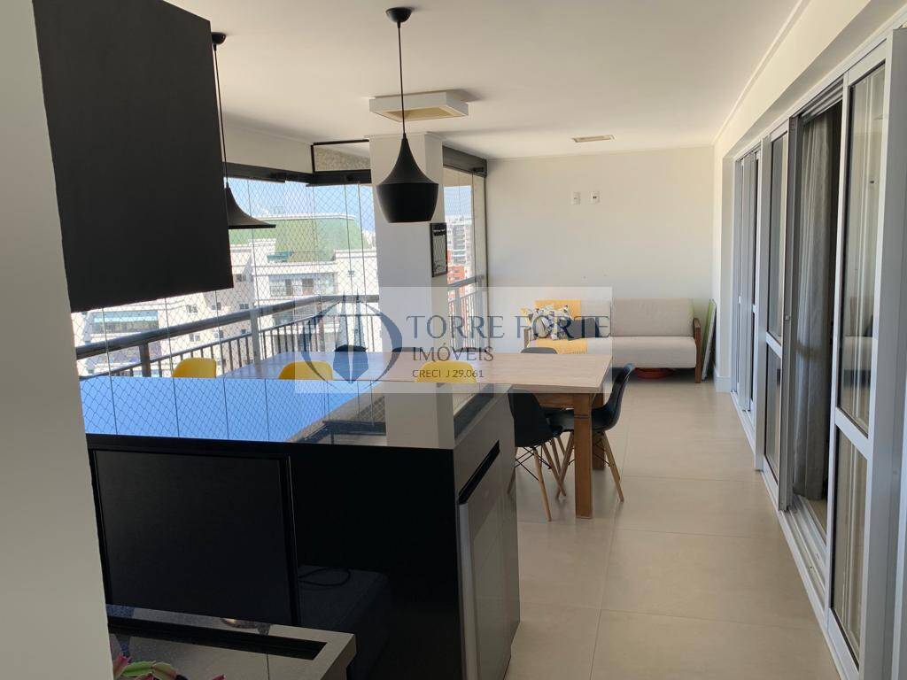 Apartamento à venda com 3 quartos, 192m² - Foto 13