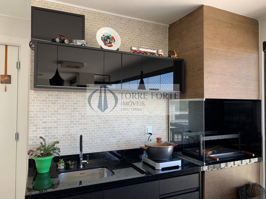 Apartamento à venda com 3 quartos, 192m² - Foto 12