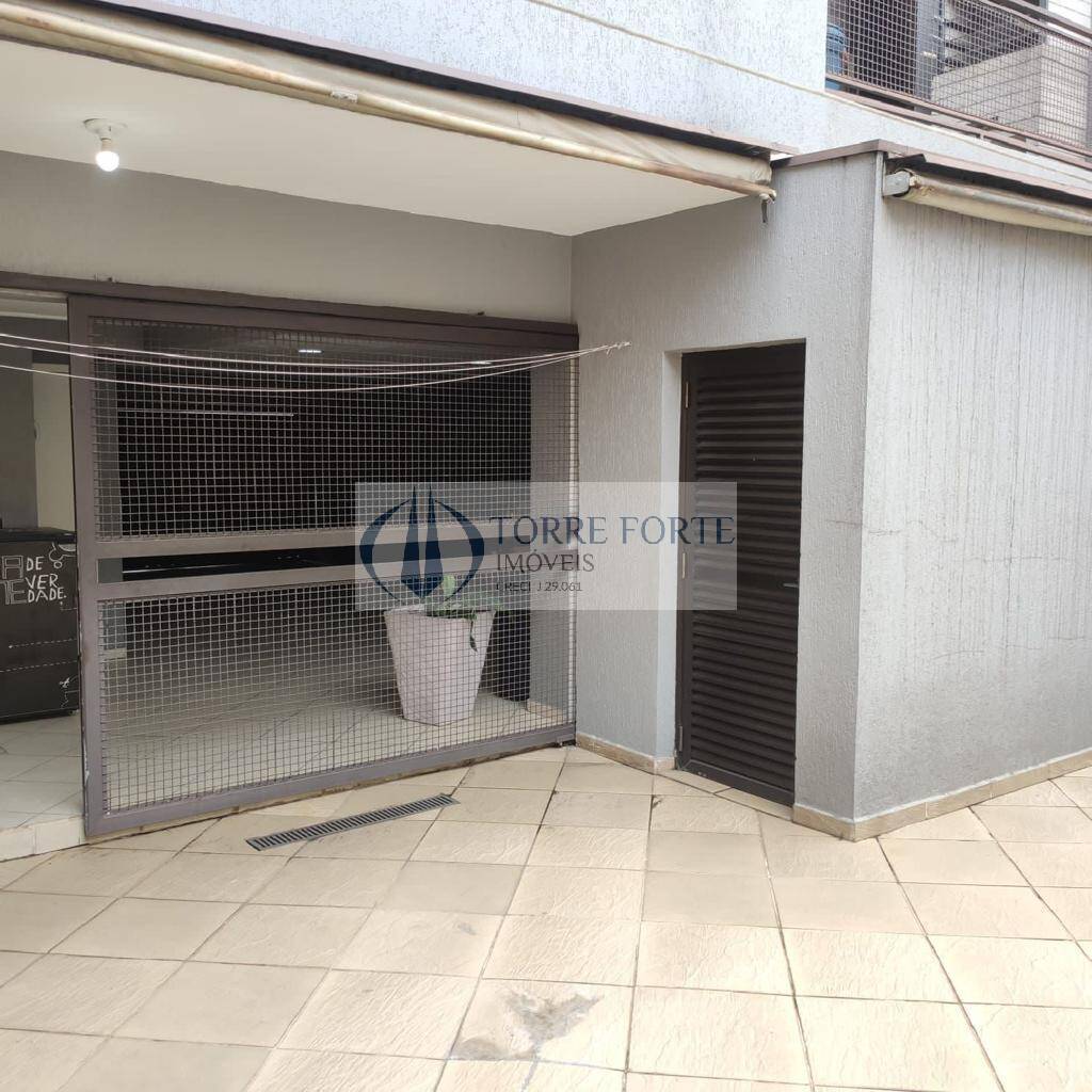 Sobrado à venda com 3 quartos, 262m² - Foto 32