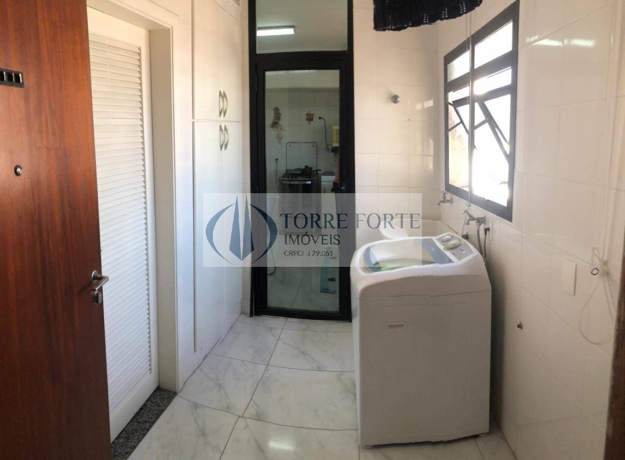 Apartamento à venda com 4 quartos, 160m² - Foto 3