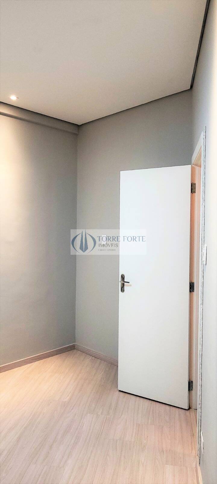 Apartamento à venda com 2 quartos, 41m² - Foto 4