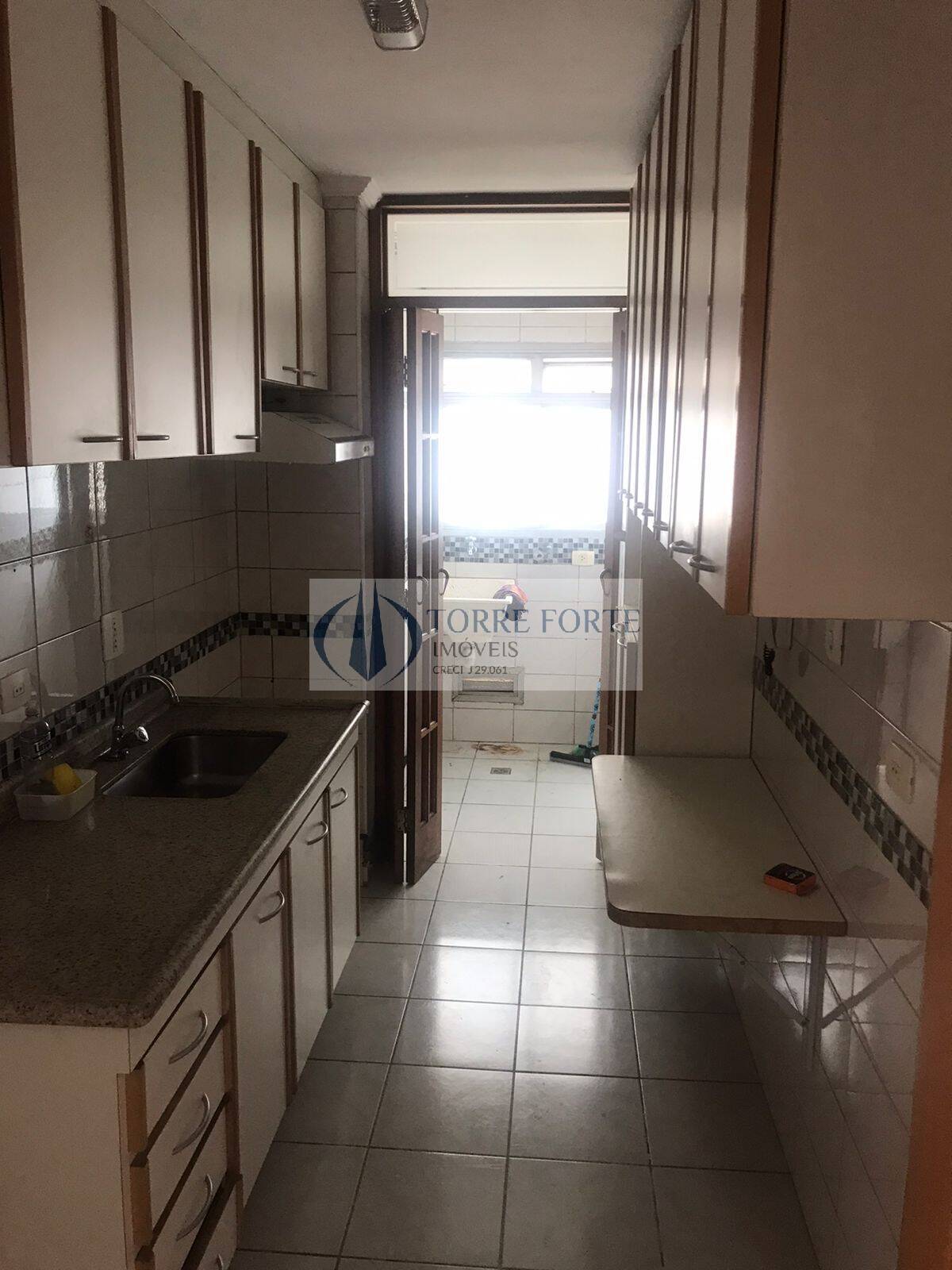 Apartamento à venda com 2 quartos, 50m² - Foto 21