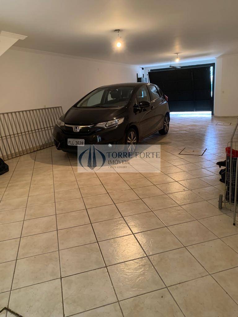 Casa à venda com 3 quartos, 250m² - Foto 6