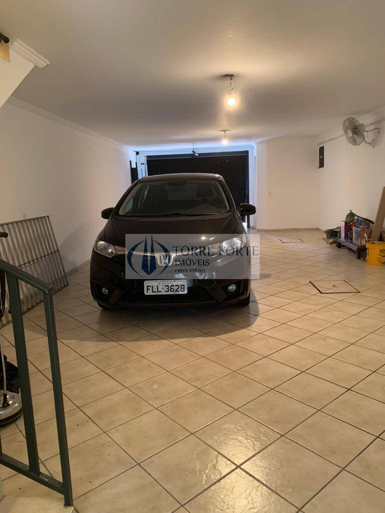 Casa à venda com 3 quartos, 250m² - Foto 9