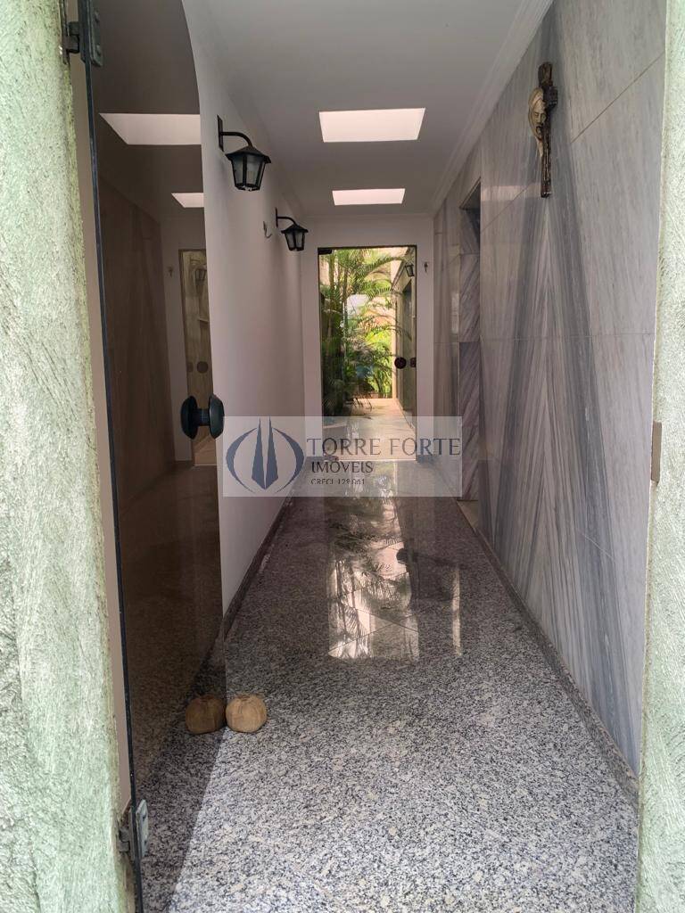 Casa à venda com 3 quartos, 250m² - Foto 17