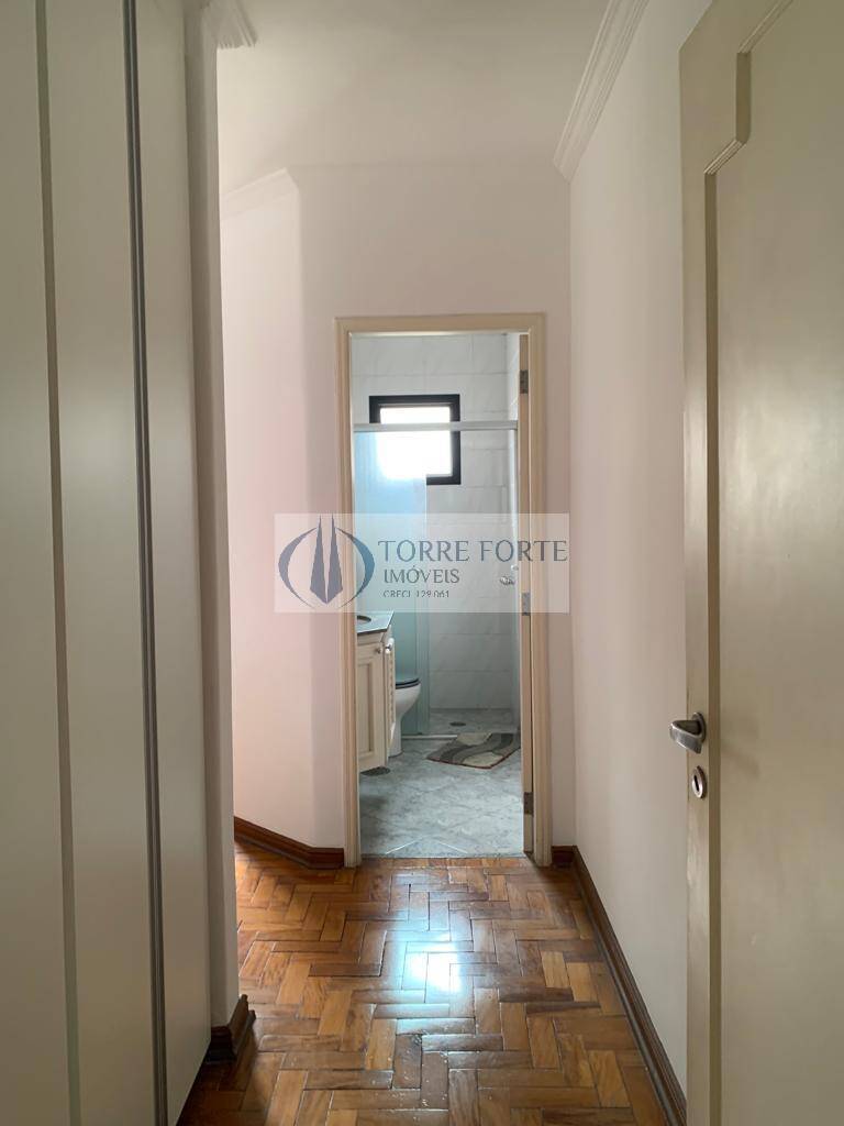 Casa à venda com 3 quartos, 250m² - Foto 24