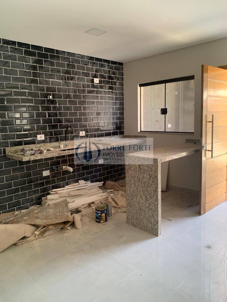 Casa à venda com 2 quartos, 80m² - Foto 17