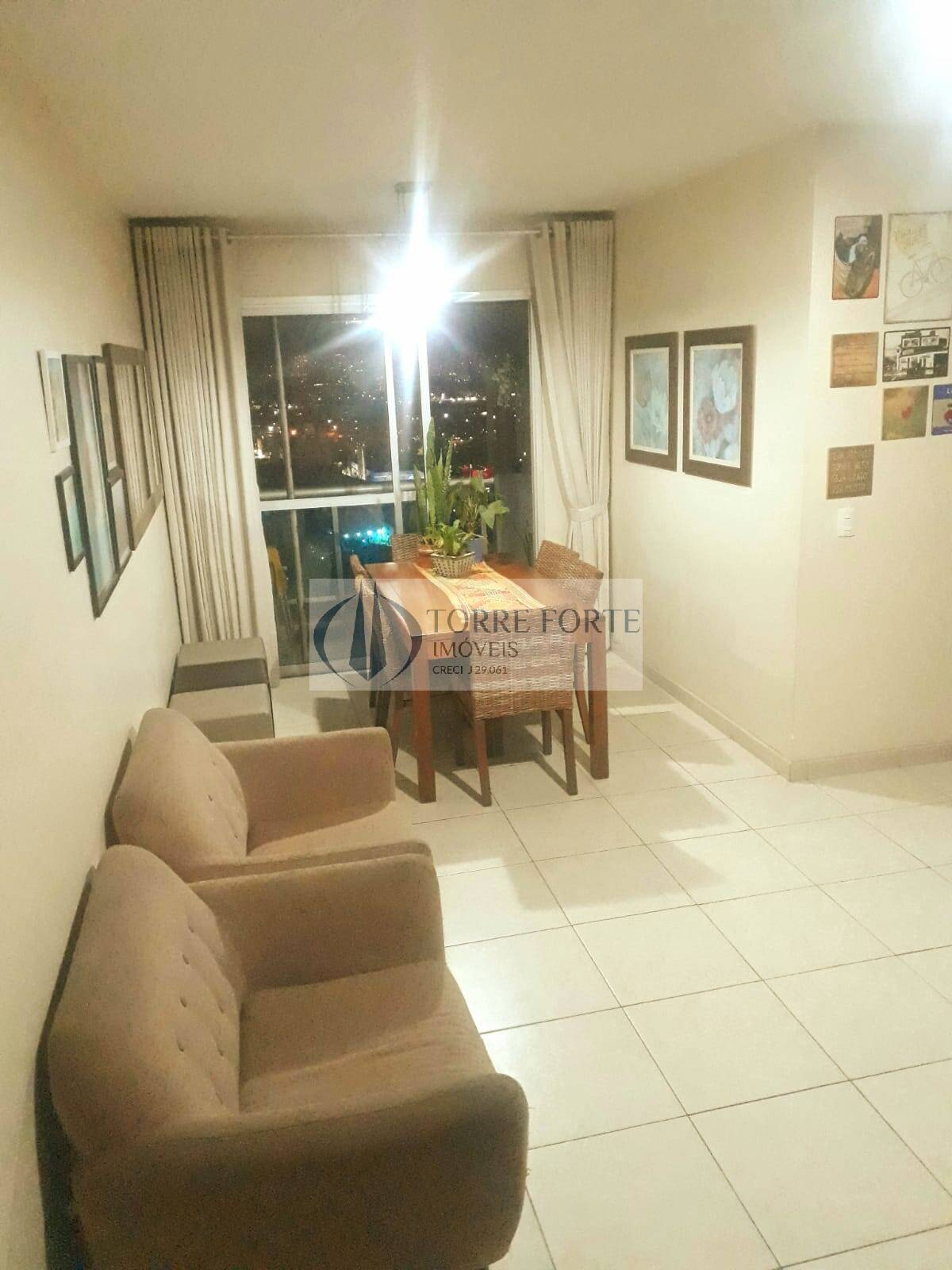 Apartamento à venda com 3 quartos, 85m² - Foto 3