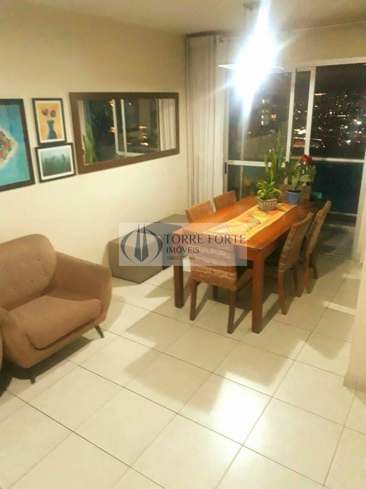 Apartamento à venda com 3 quartos, 85m² - Foto 4