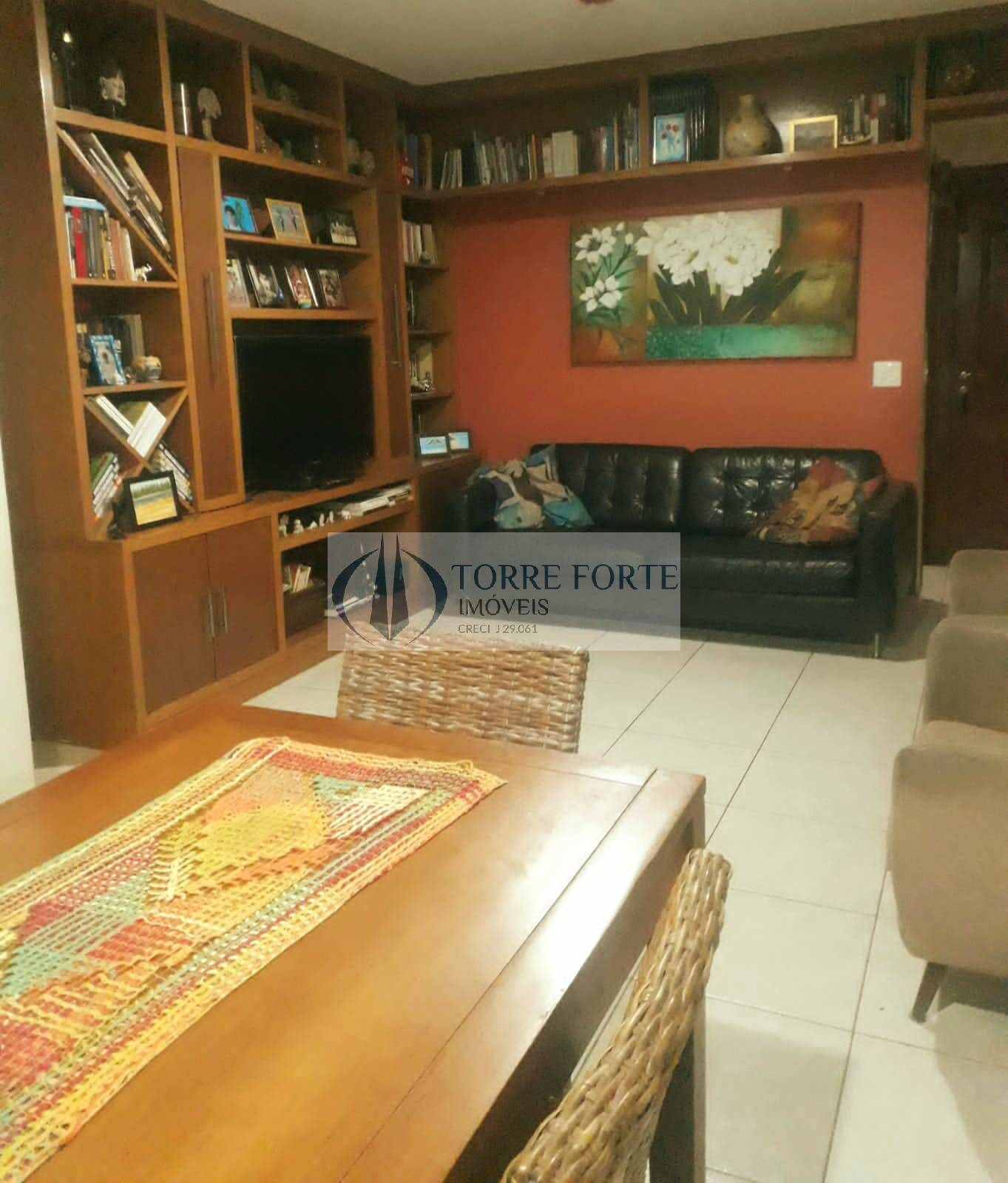 Apartamento à venda com 3 quartos, 85m² - Foto 2