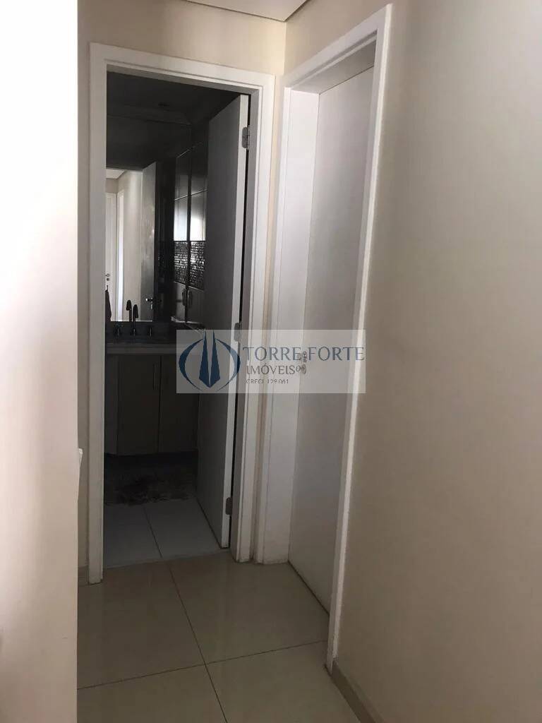 Apartamento à venda com 2 quartos, 64m² - Foto 30