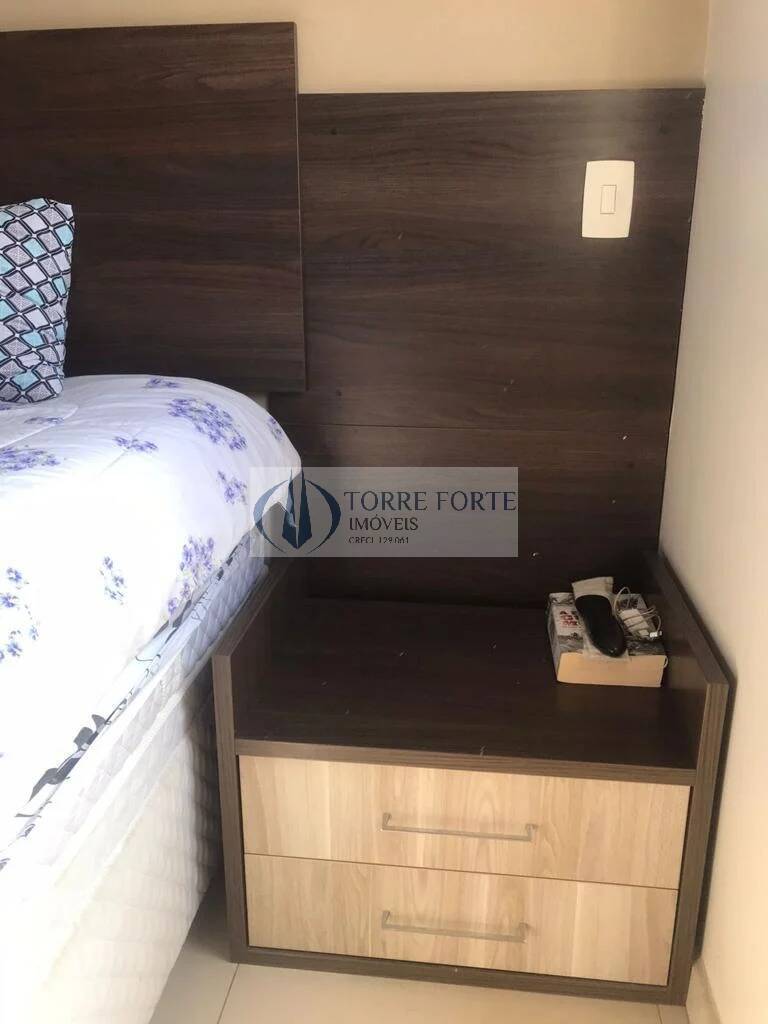 Apartamento à venda com 2 quartos, 64m² - Foto 17