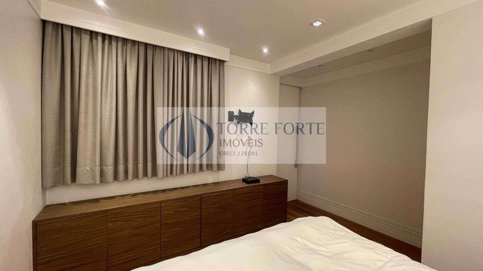 Apartamento à venda com 3 quartos, 124m² - Foto 13