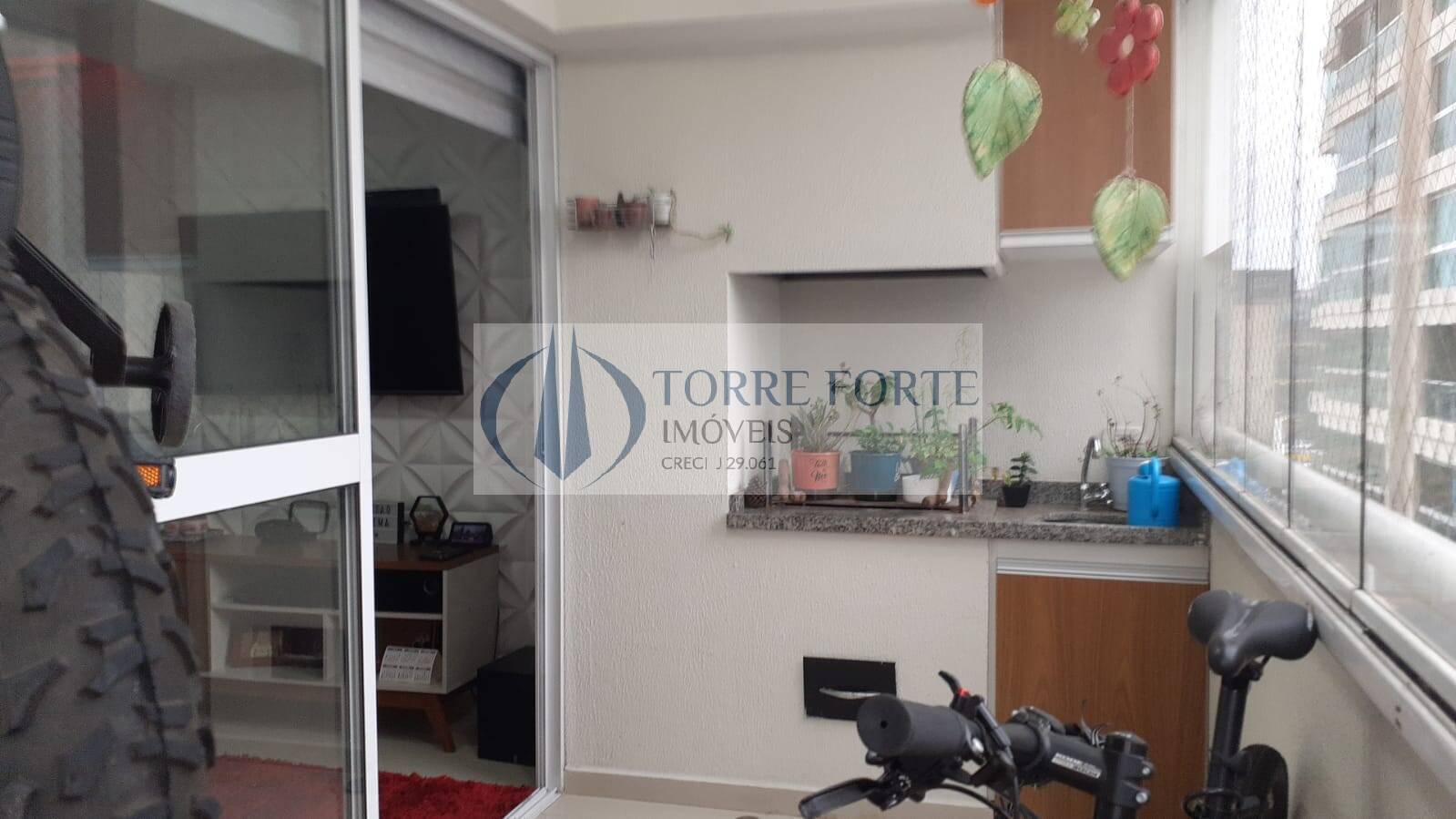 Apartamento à venda com 3 quartos, 85m² - Foto 18