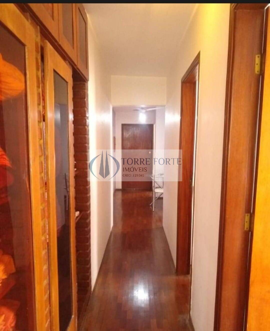 Apartamento à venda com 2 quartos, 65m² - Foto 4