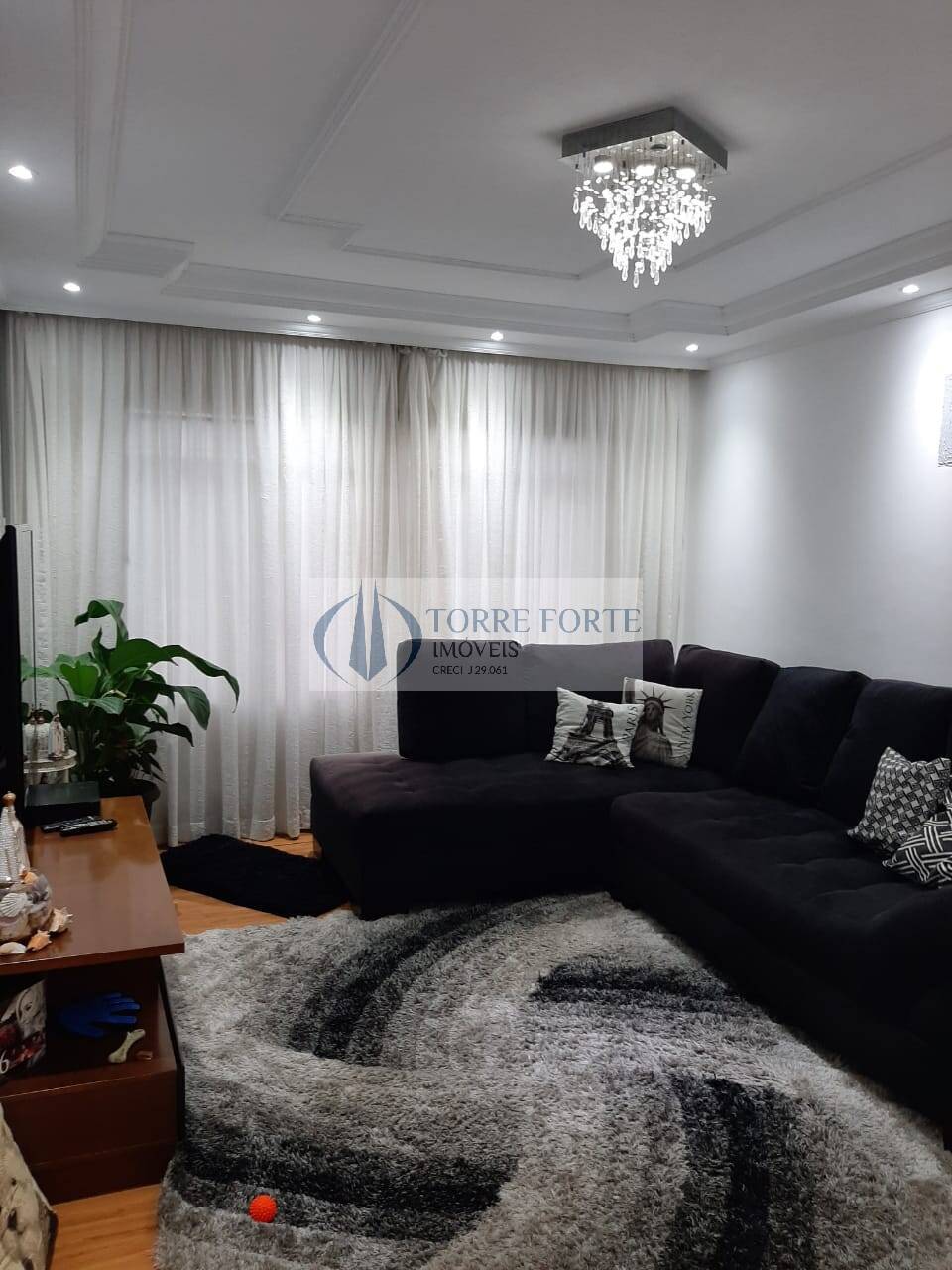 Apartamento à venda com 3 quartos, 142m² - Foto 1