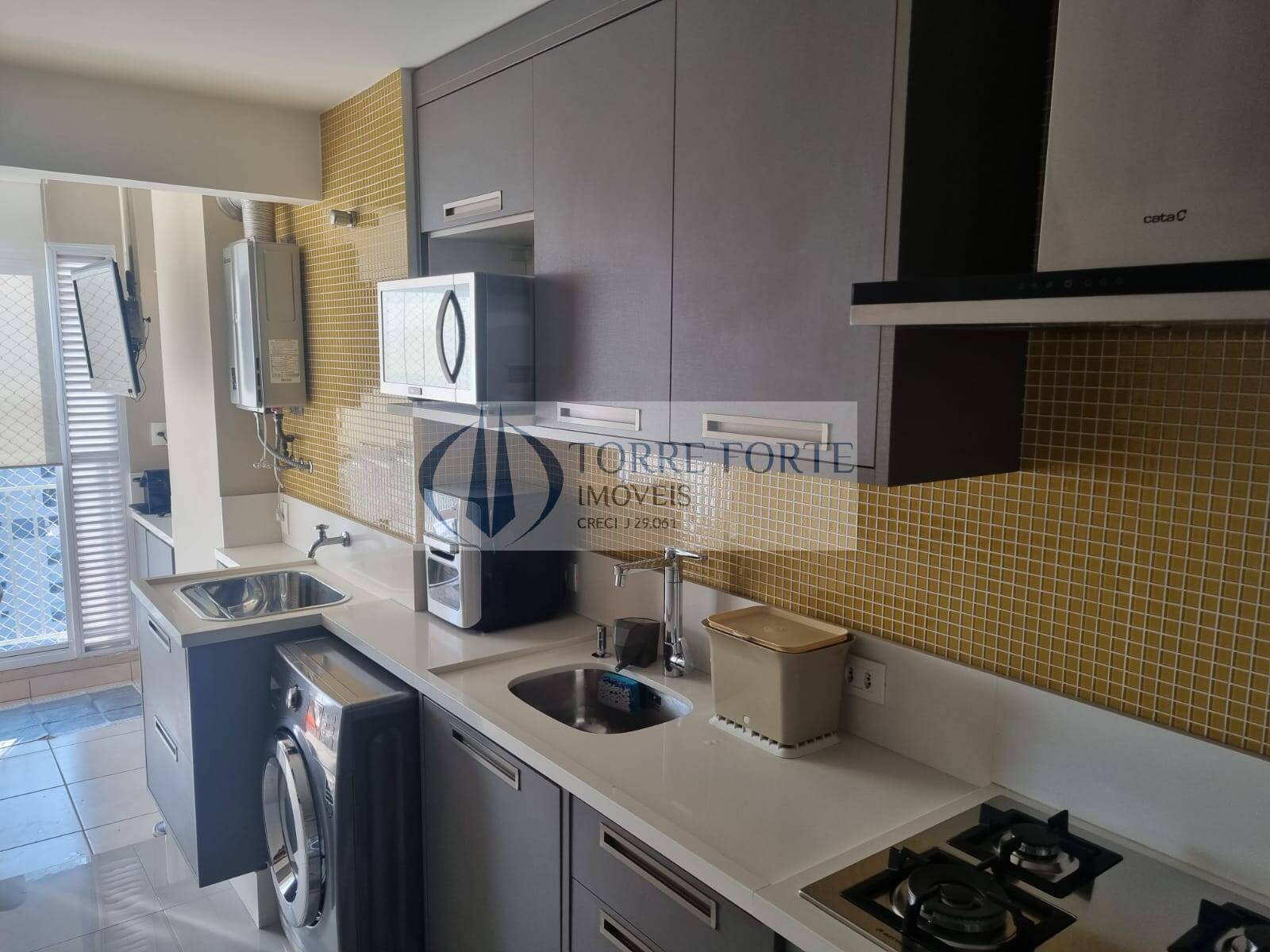 Apartamento à venda com 2 quartos, 68m² - Foto 8