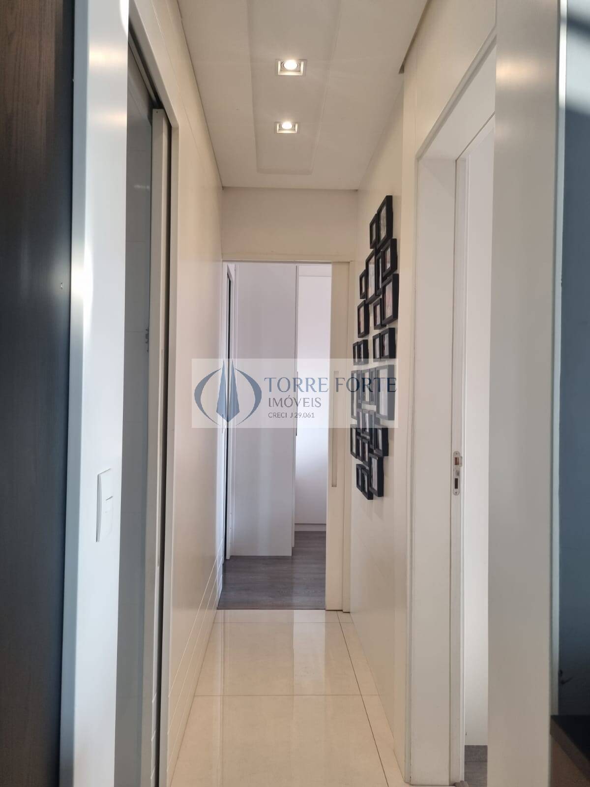 Apartamento à venda com 2 quartos, 68m² - Foto 30