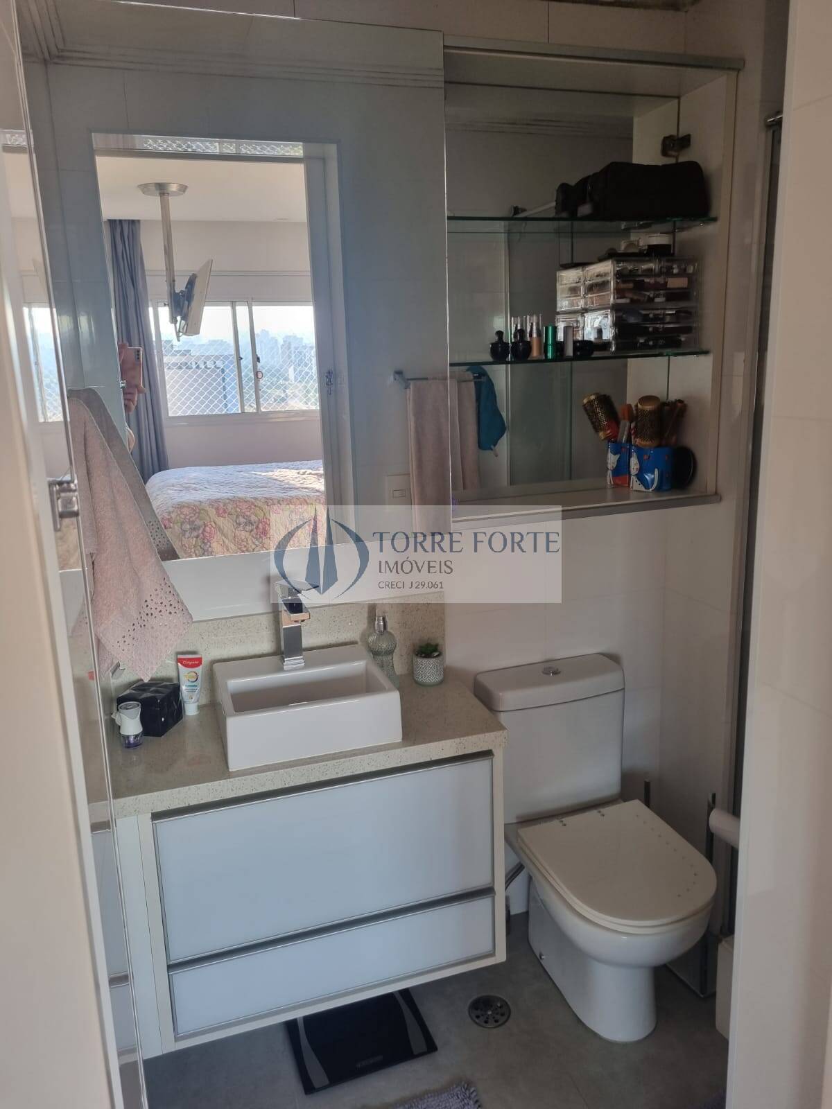 Apartamento à venda com 2 quartos, 68m² - Foto 33