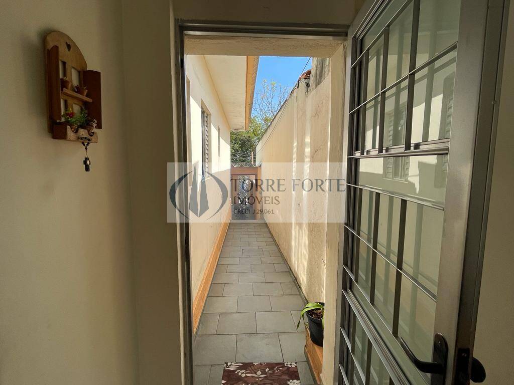 Casa à venda com 3 quartos, 160m² - Foto 4