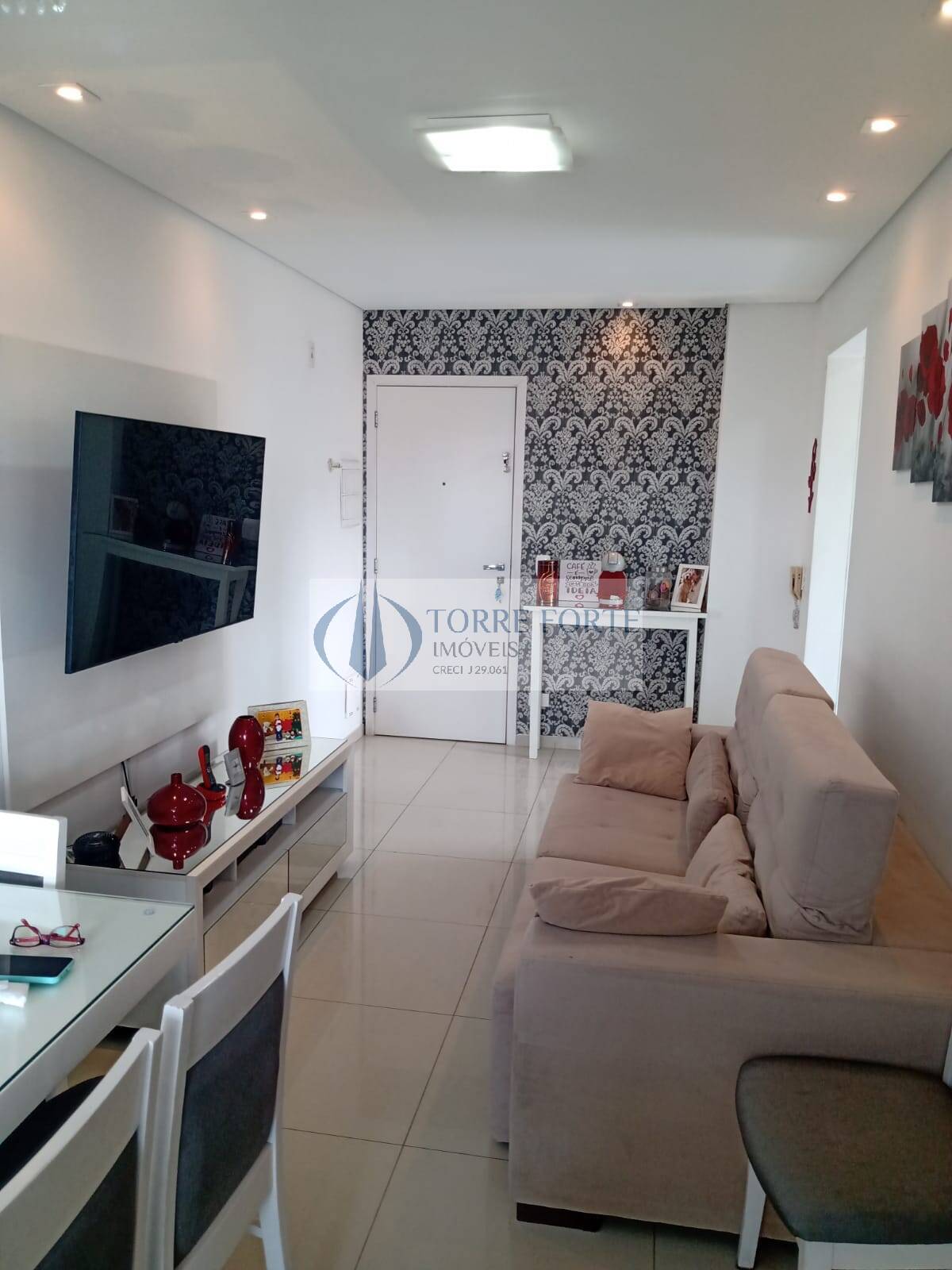 Apartamento à venda com 2 quartos, 60m² - Foto 4