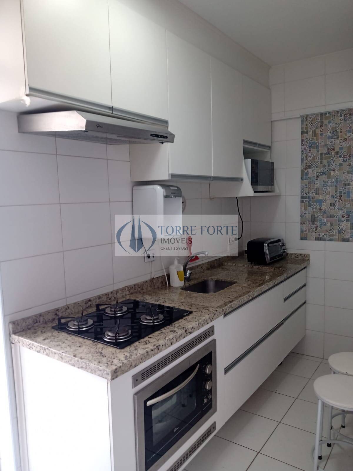 Apartamento à venda com 2 quartos, 60m² - Foto 7