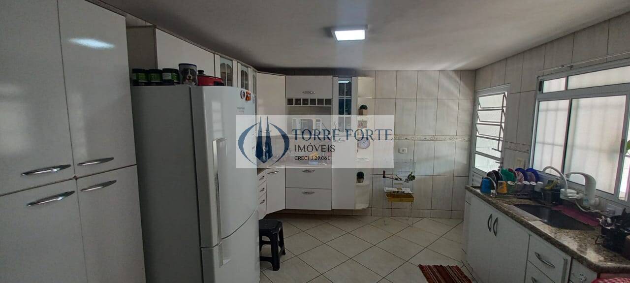 Sobrado para alugar com 4 quartos, 114m² - Foto 8