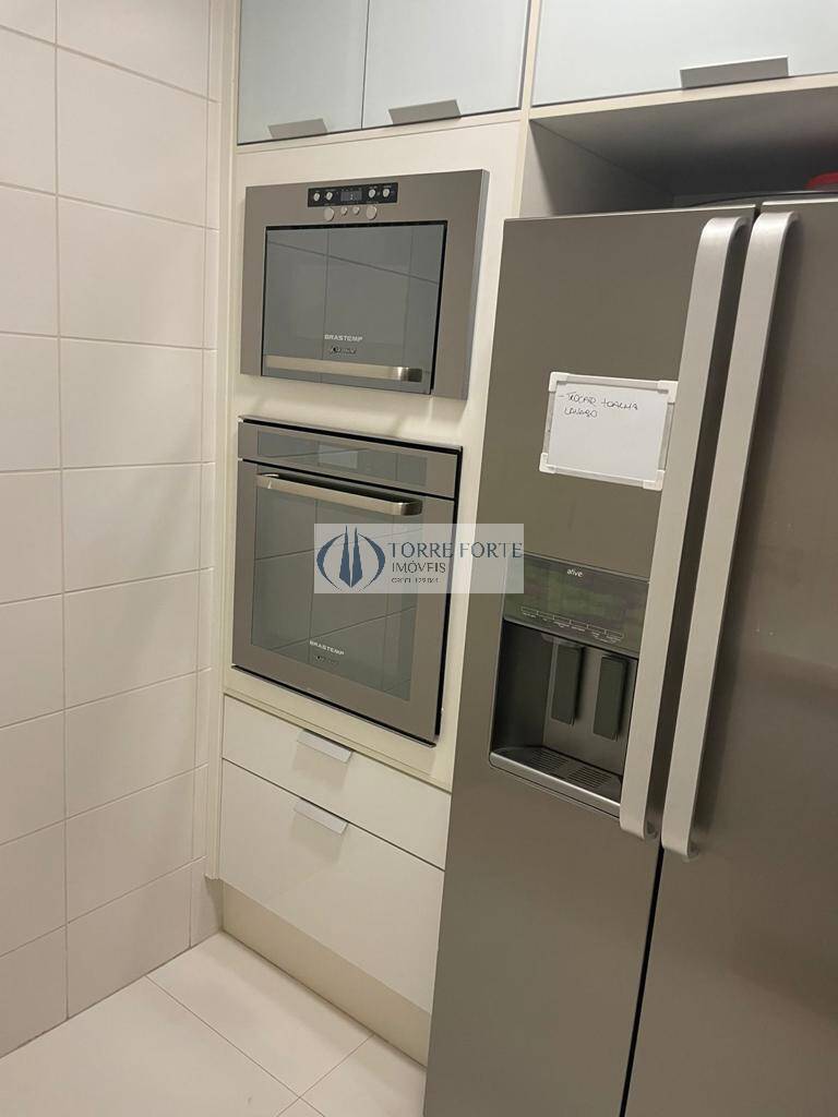 Apartamento à venda com 3 quartos, 152m² - Foto 3