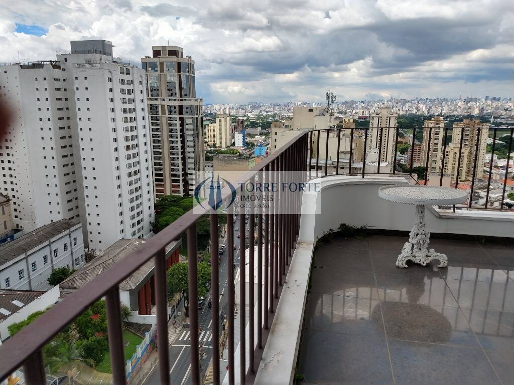 Apartamento à venda com 4 quartos, 211m² - Foto 1