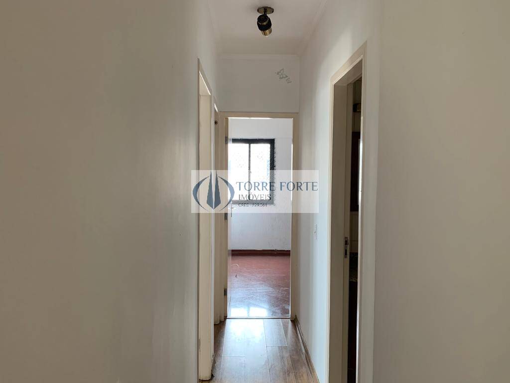 Apartamento à venda com 2 quartos, 70m² - Foto 8