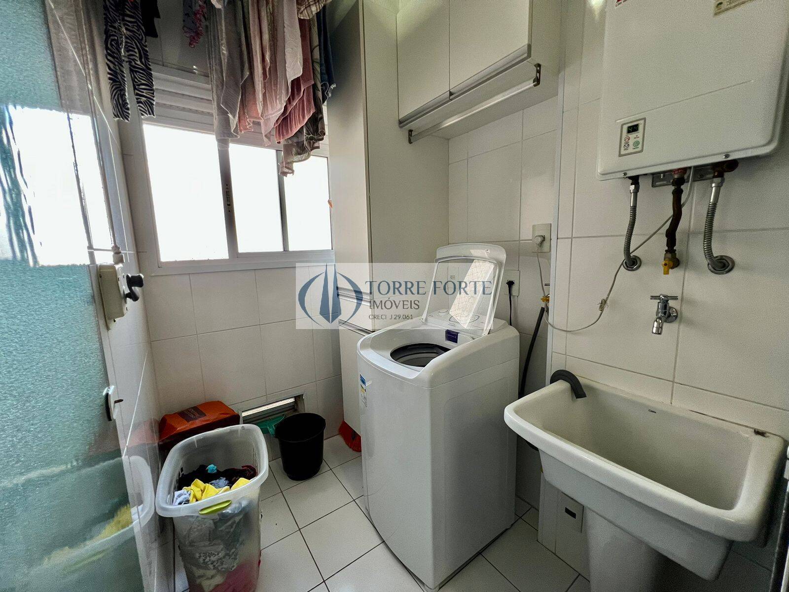 Apartamento à venda com 2 quartos, 79m² - Foto 32