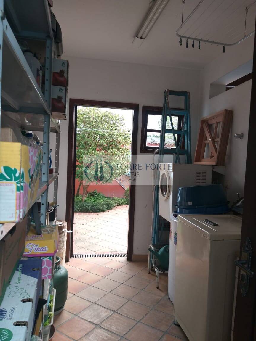 Casa à venda com 3 quartos, 198m² - Foto 4