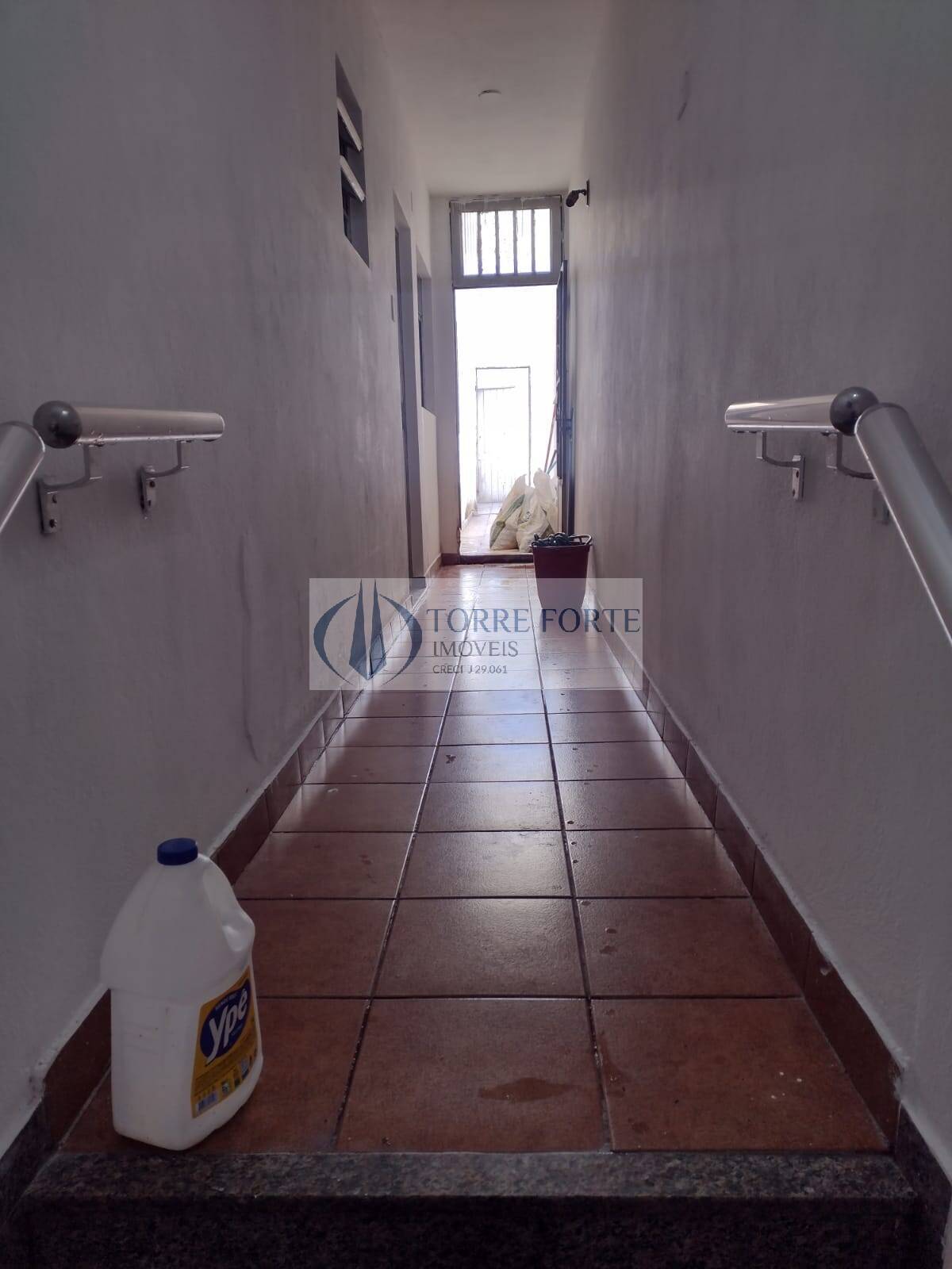 Casa à venda com 3 quartos, 250m² - Foto 14