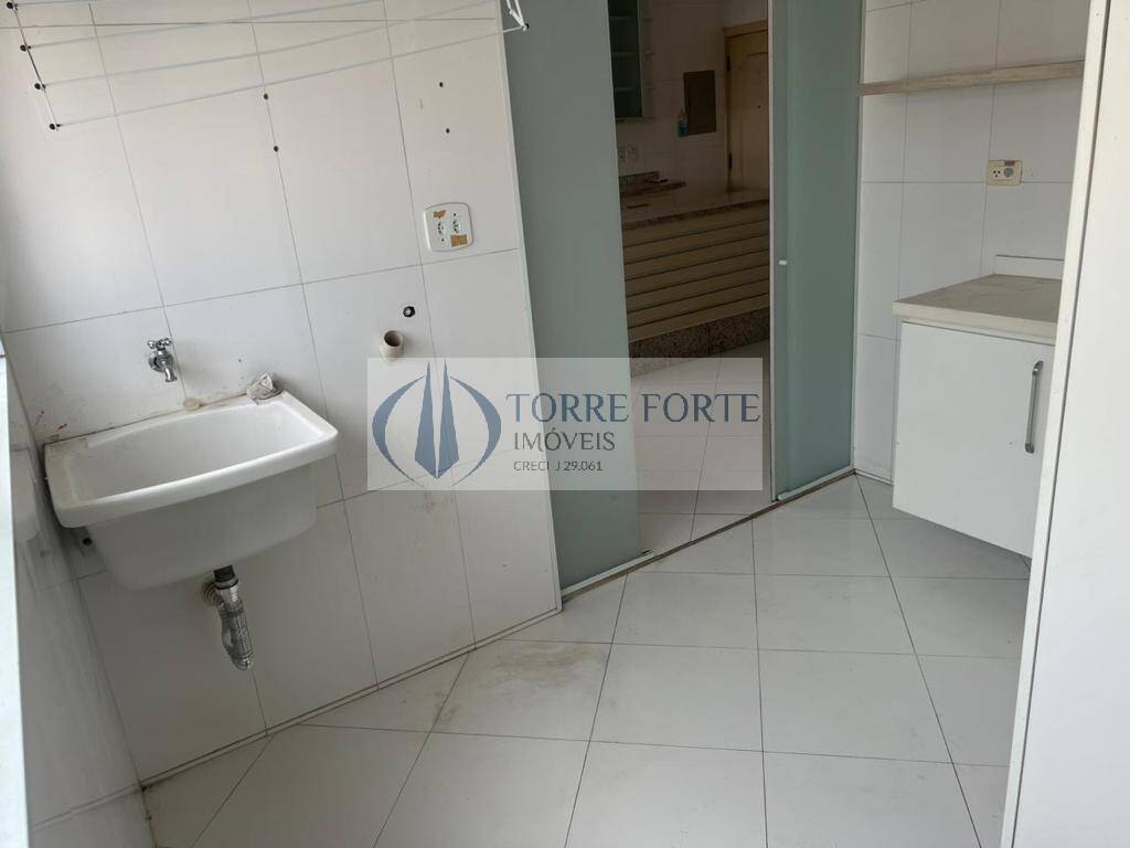 Apartamento à venda com 3 quartos, 130m² - Foto 7