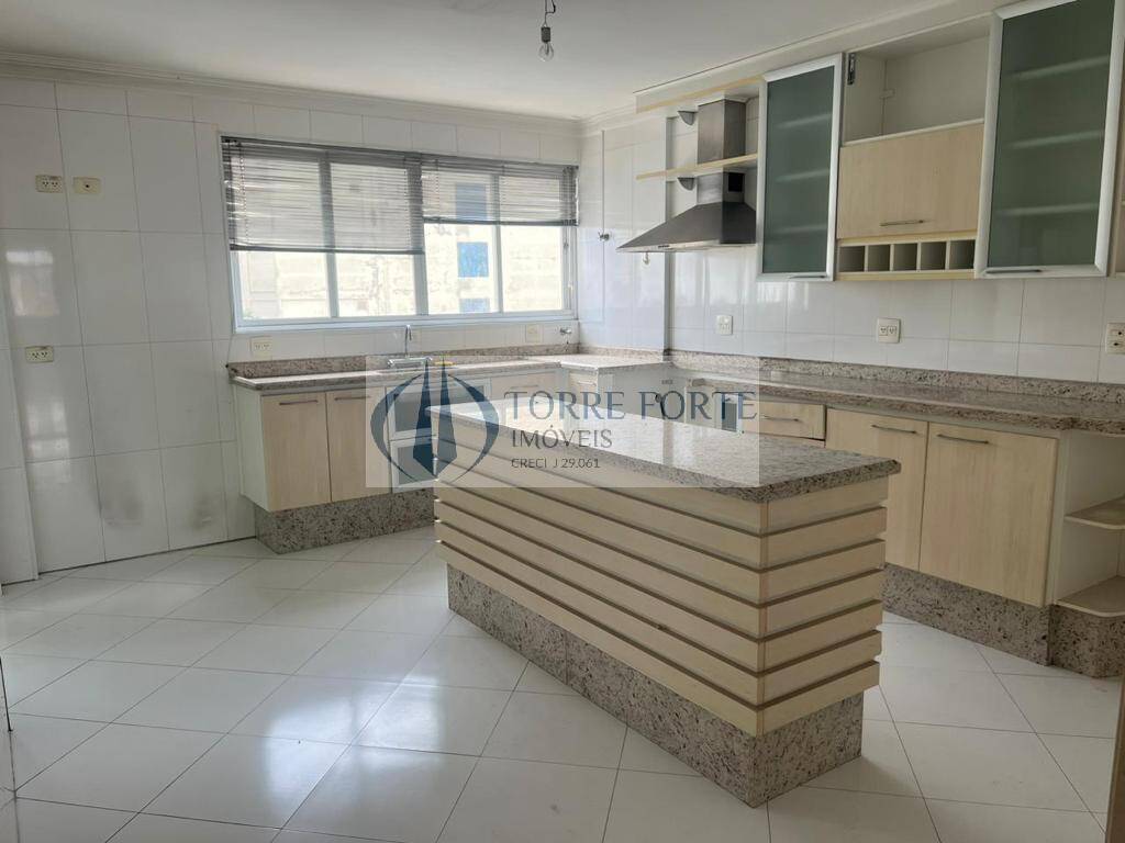 Apartamento à venda com 3 quartos, 130m² - Foto 1