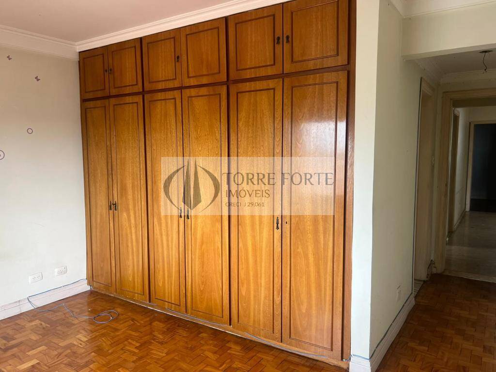 Apartamento à venda com 3 quartos, 130m² - Foto 15