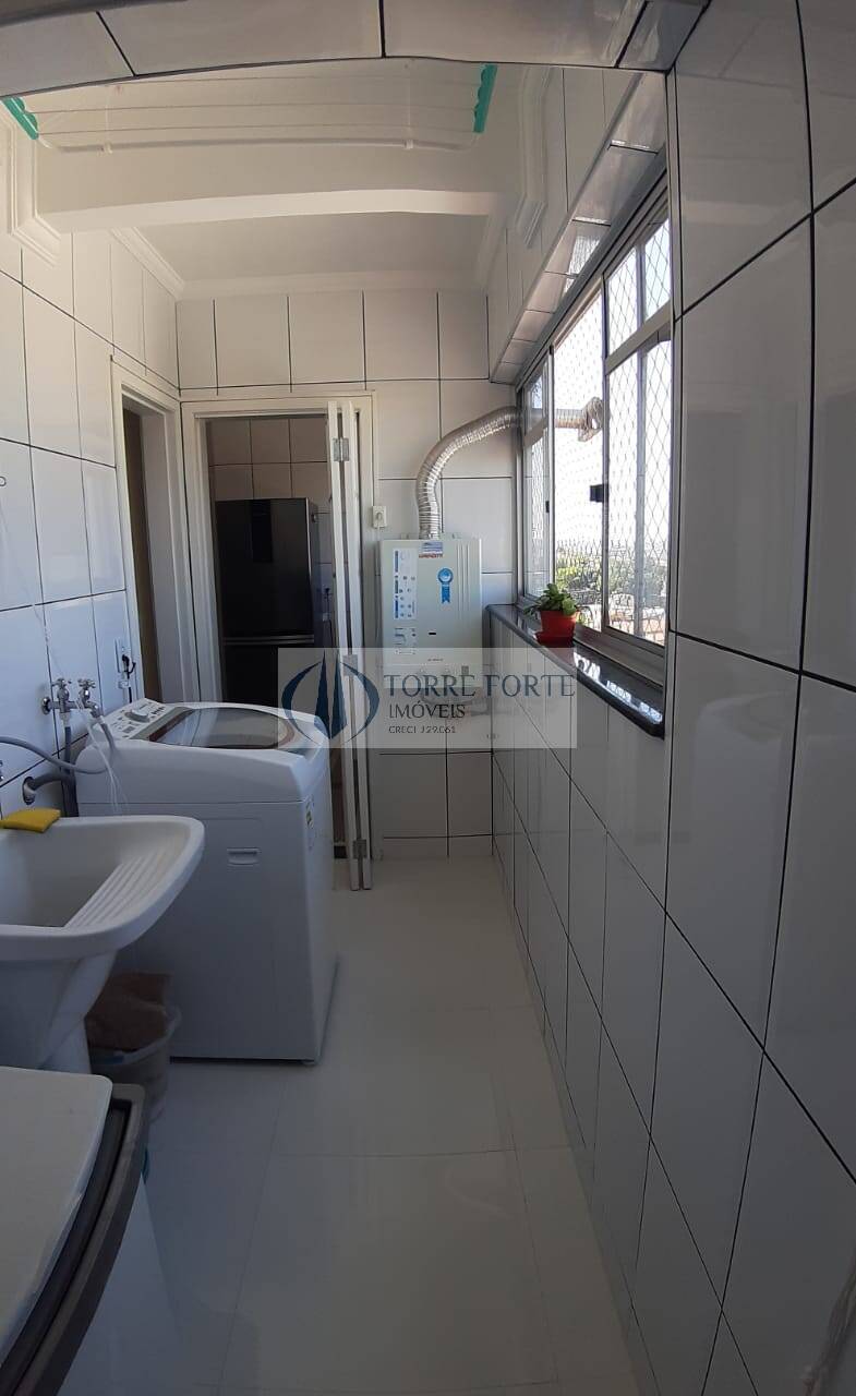 Apartamento à venda com 2 quartos, 72m² - Foto 2