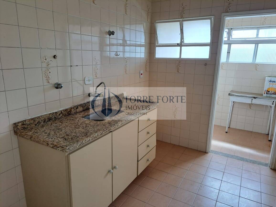 Apartamento à venda com 2 quartos, 70m² - Foto 4