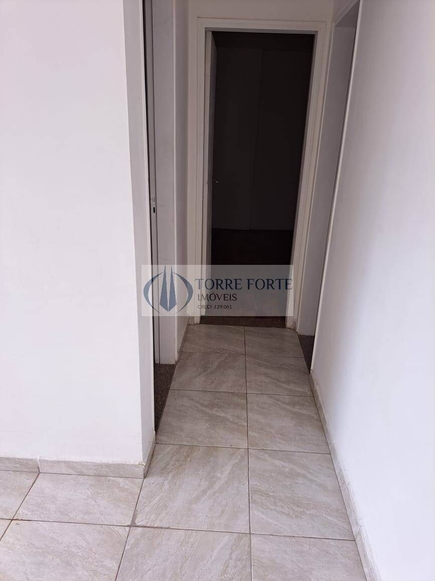 Apartamento à venda com 2 quartos, 70m² - Foto 9