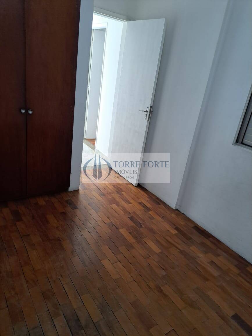 Apartamento à venda com 2 quartos, 70m² - Foto 13