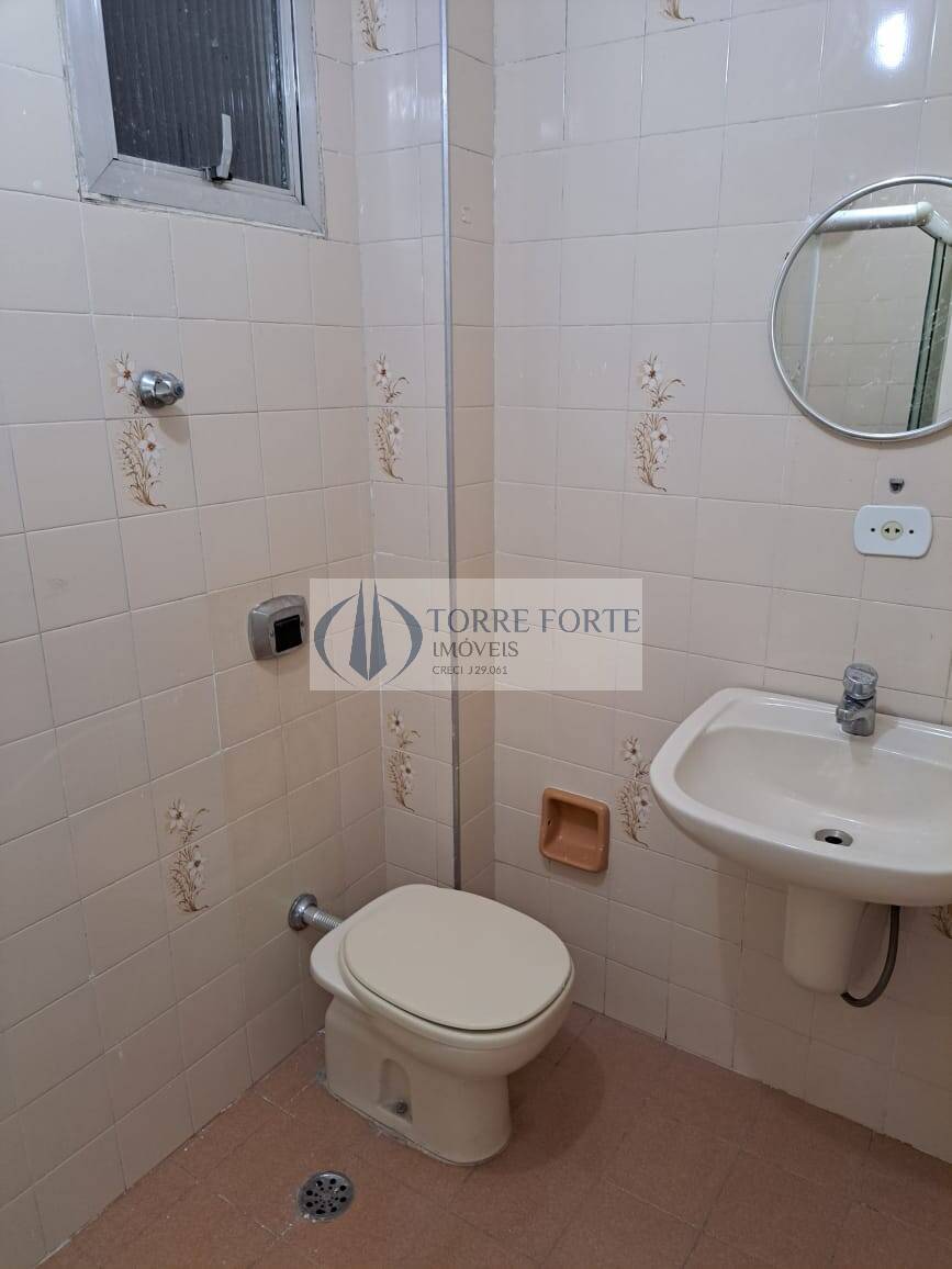 Apartamento à venda com 2 quartos, 70m² - Foto 14